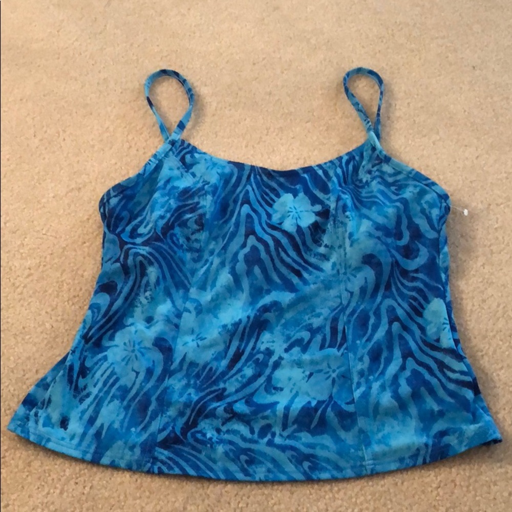 Tanking top in a multicolor blue